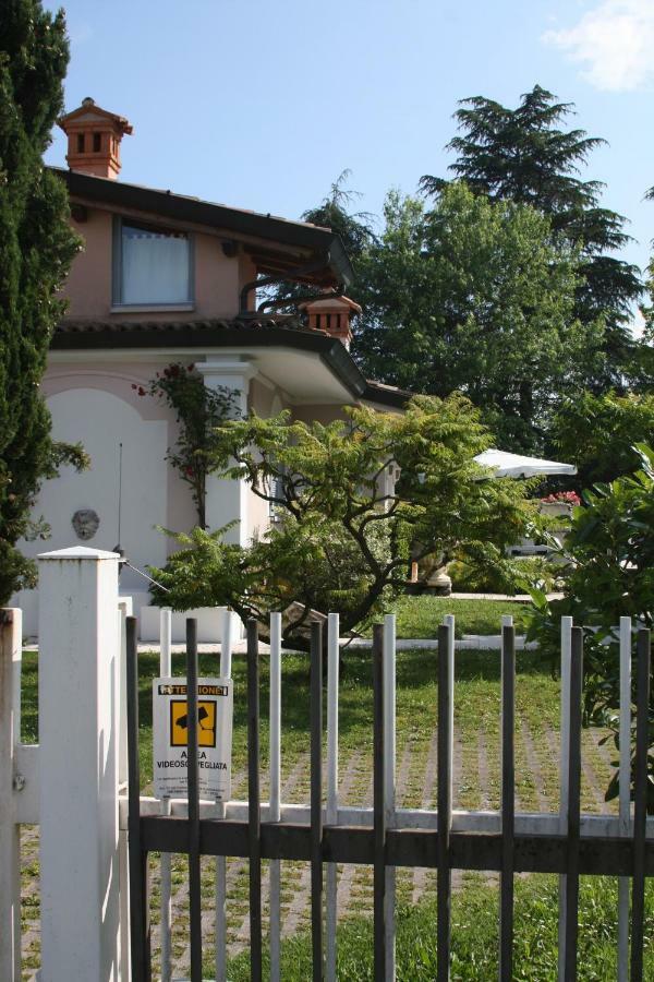 Le Margherite Appartement Manerba del Garda Buitenkant foto