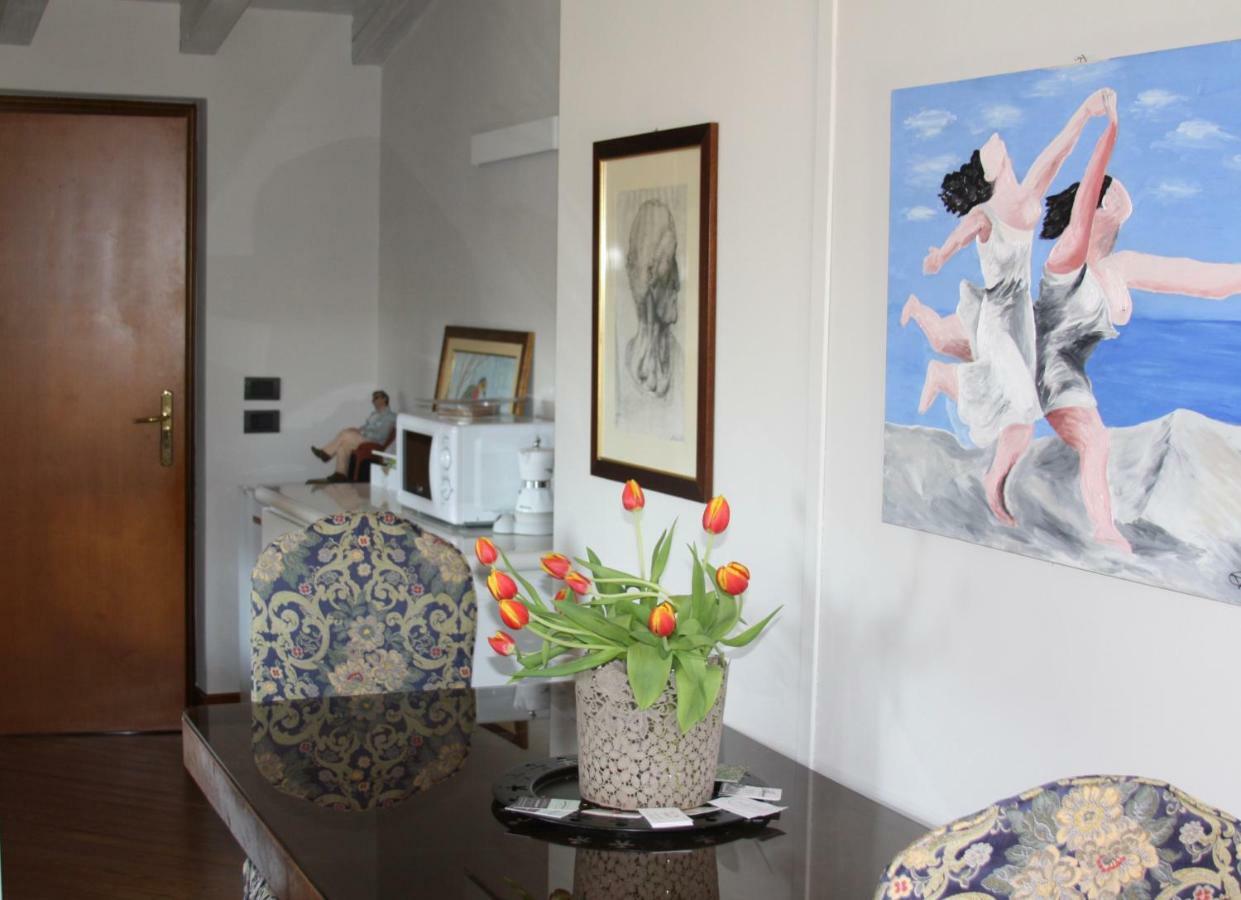 Le Margherite Appartement Manerba del Garda Buitenkant foto