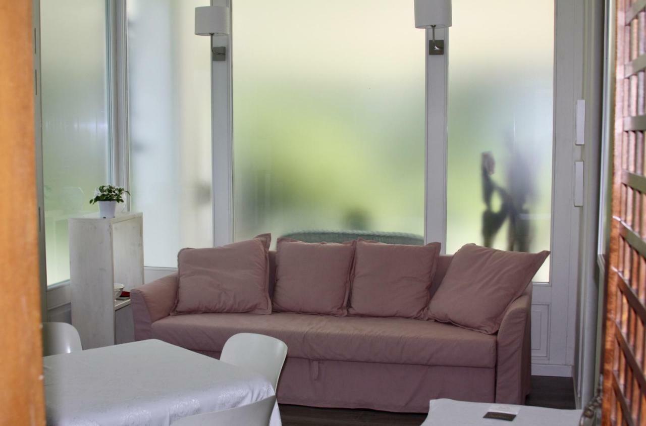 Le Margherite Appartement Manerba del Garda Buitenkant foto